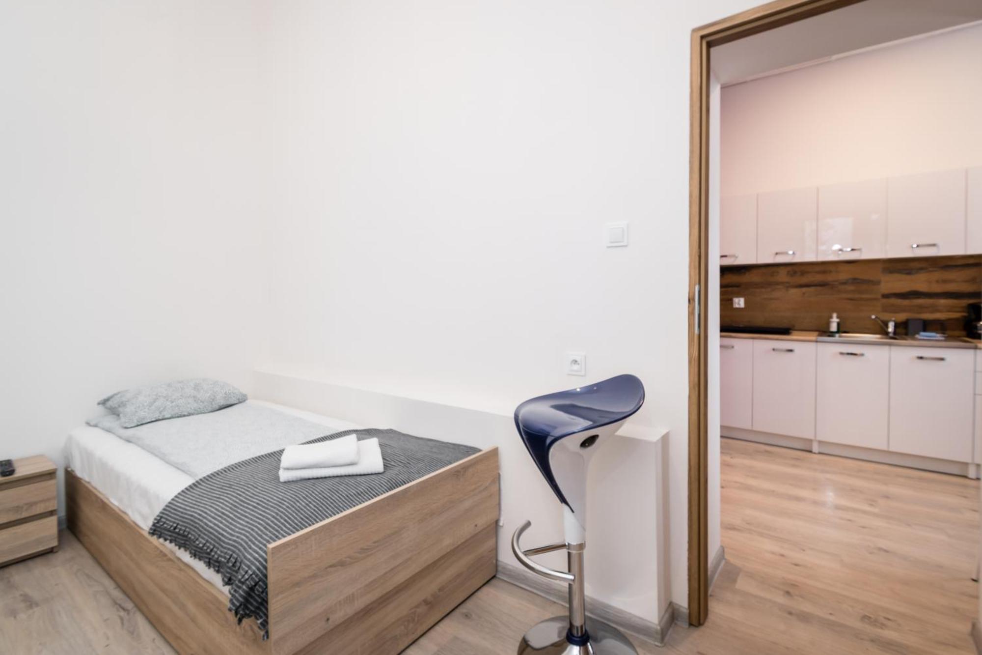 Jm Rooms Lubicz II Krasków Εξωτερικό φωτογραφία
